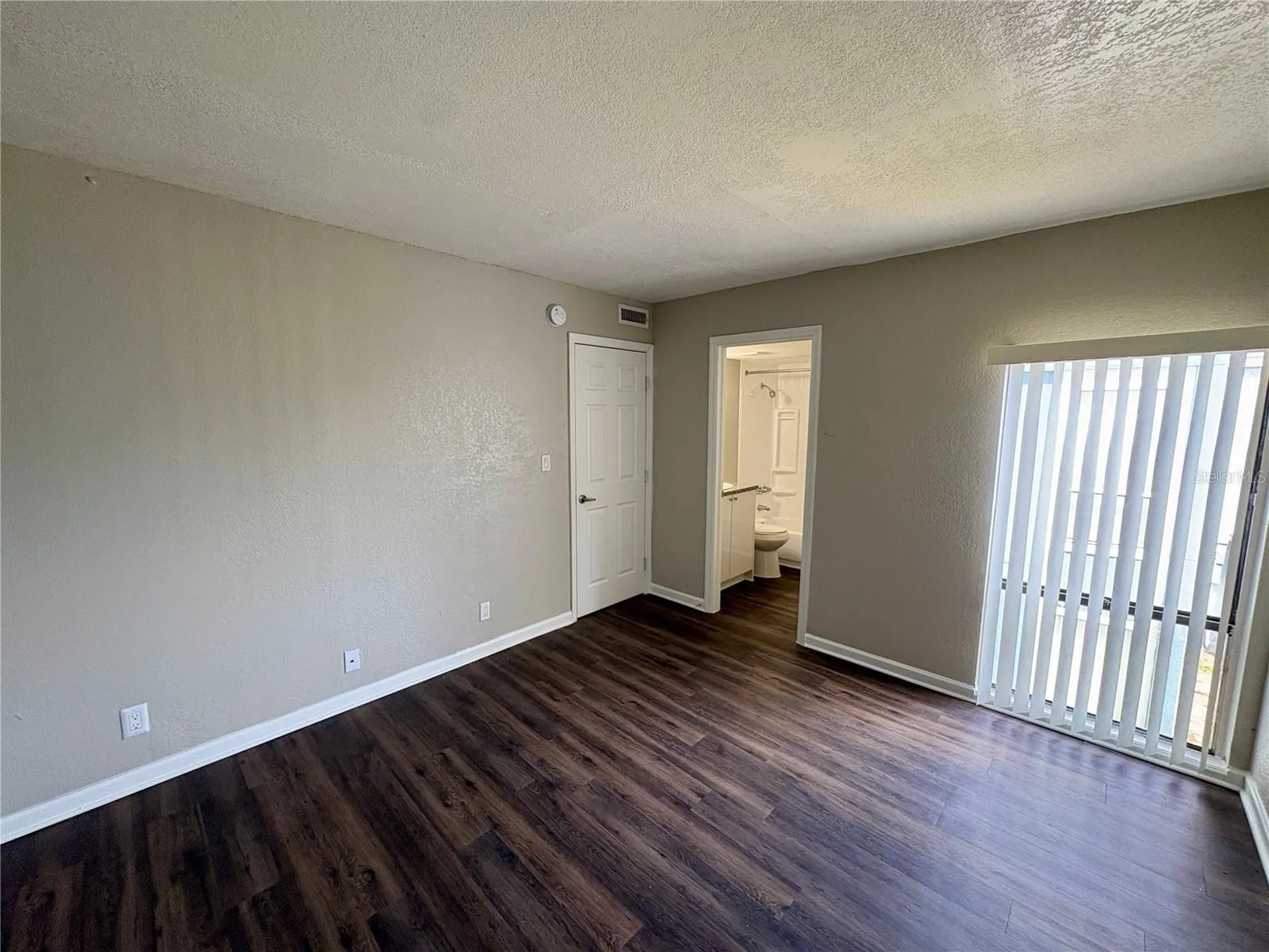 2017 5th Street W Bradenton FL 34205