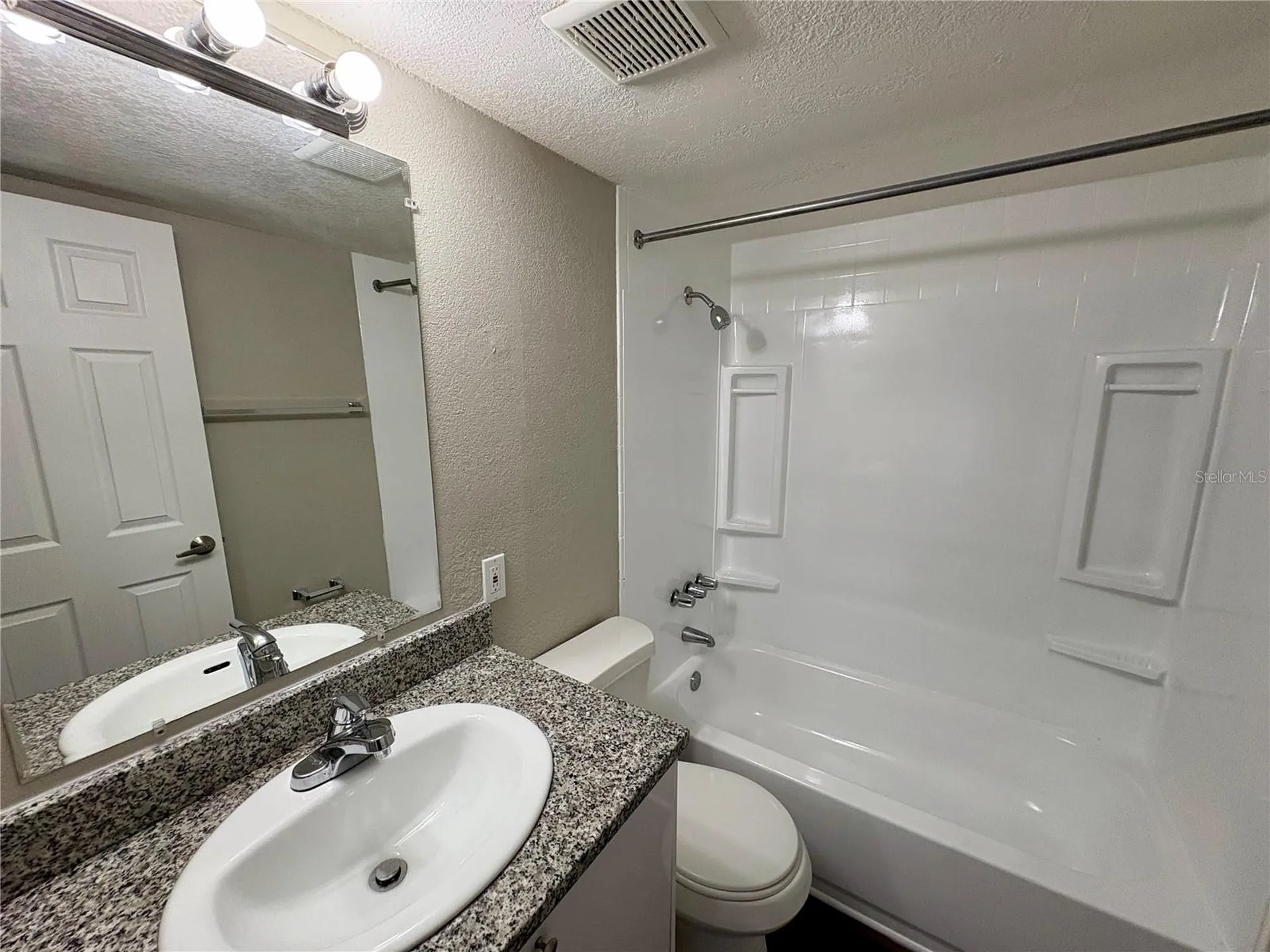 2017 5th Street W Bradenton FL 34205