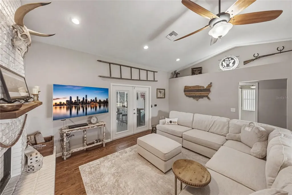 162 Old Nichols Circle Auburndale FL 33823
