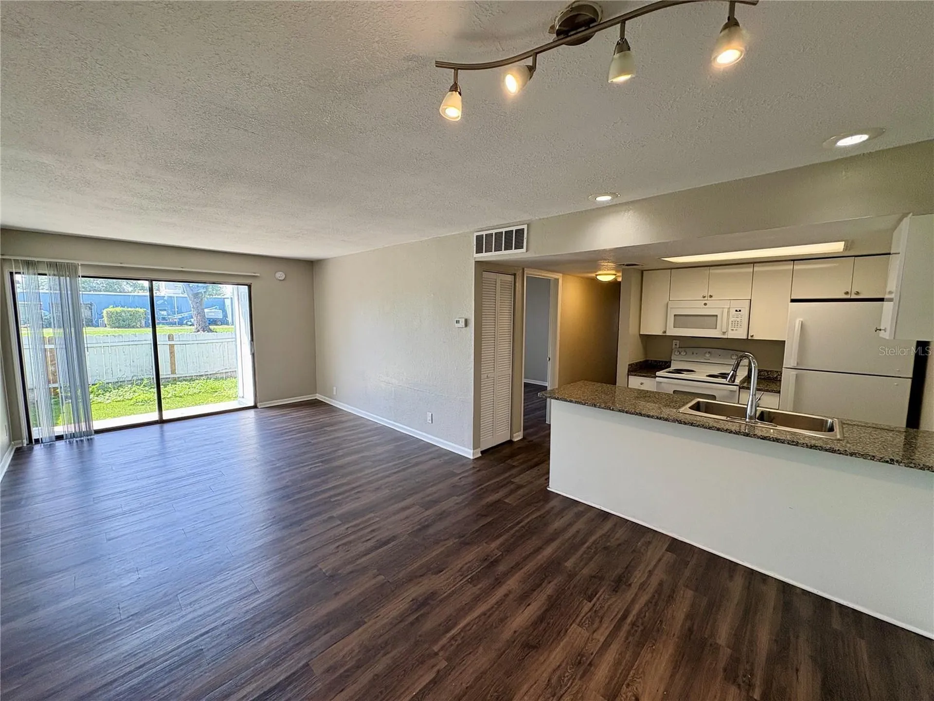 2005 5th Street W Bradenton FL 34205