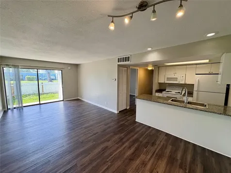 2005 5th Street W Bradenton FL 34205