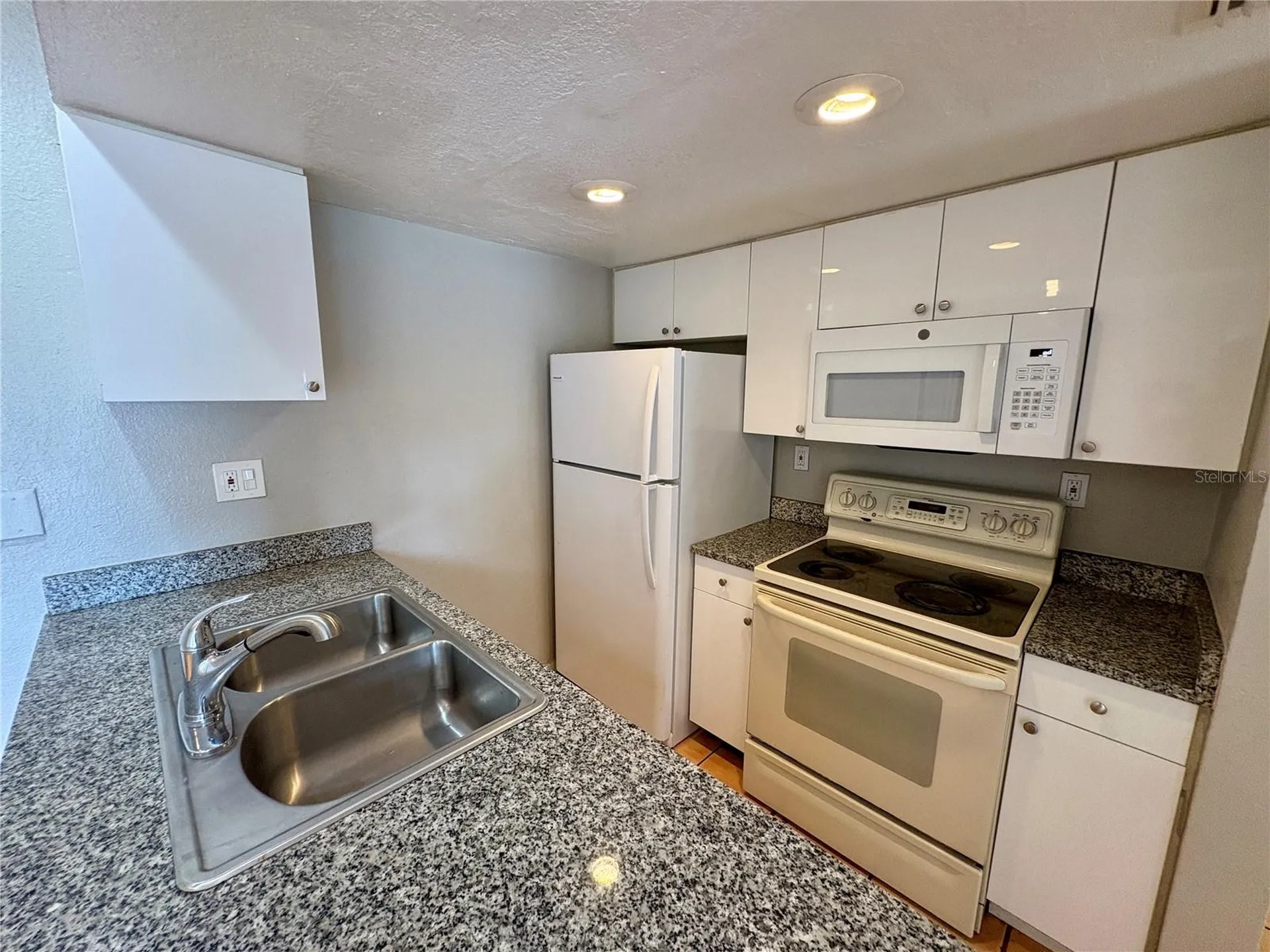 2013 5th Street W Bradenton FL 34205