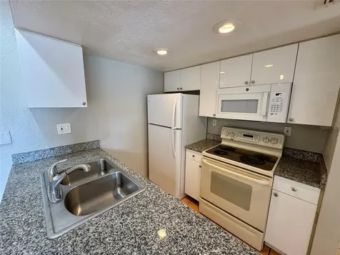 2013 5th Street W Bradenton FL 34205