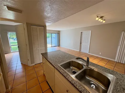 2013 5th Street W Bradenton FL 34205