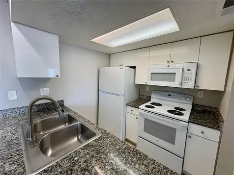 2001 5th Street W Bradenton FL 34205