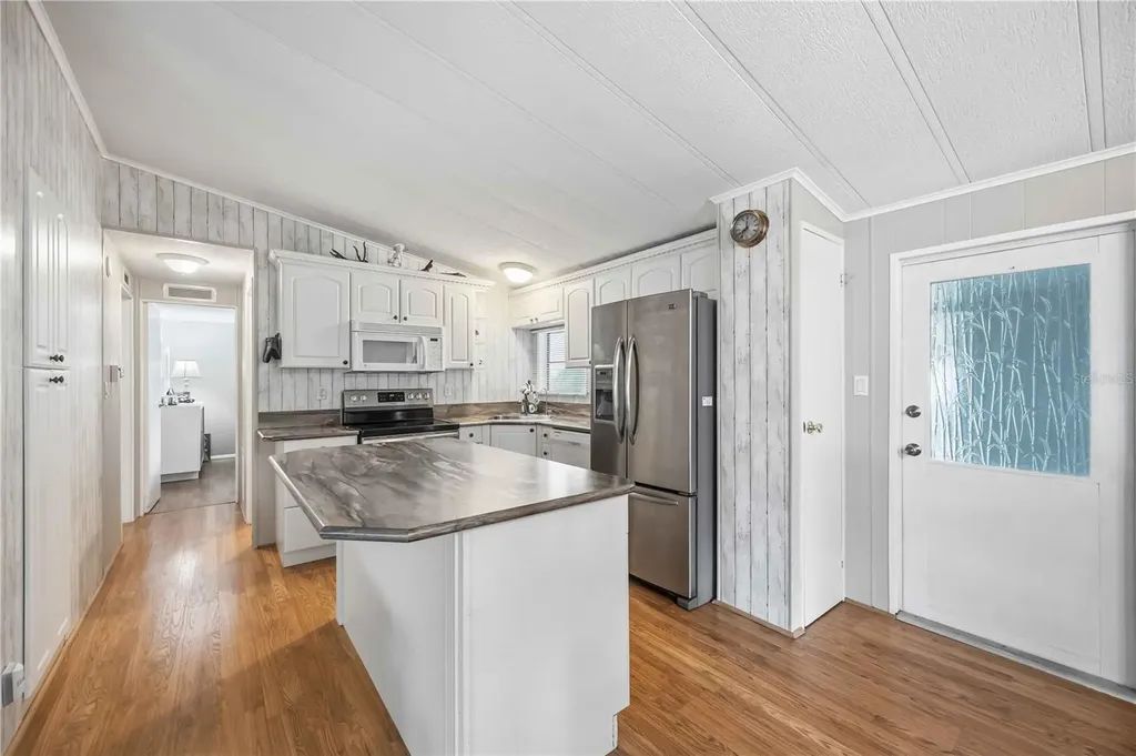 162 Bermuda Way North Port FL 34287