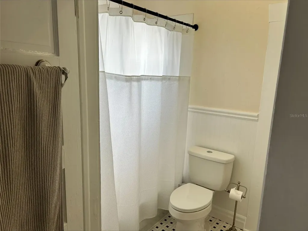 4922 N Suwanee Avenue Tampa FL 33603