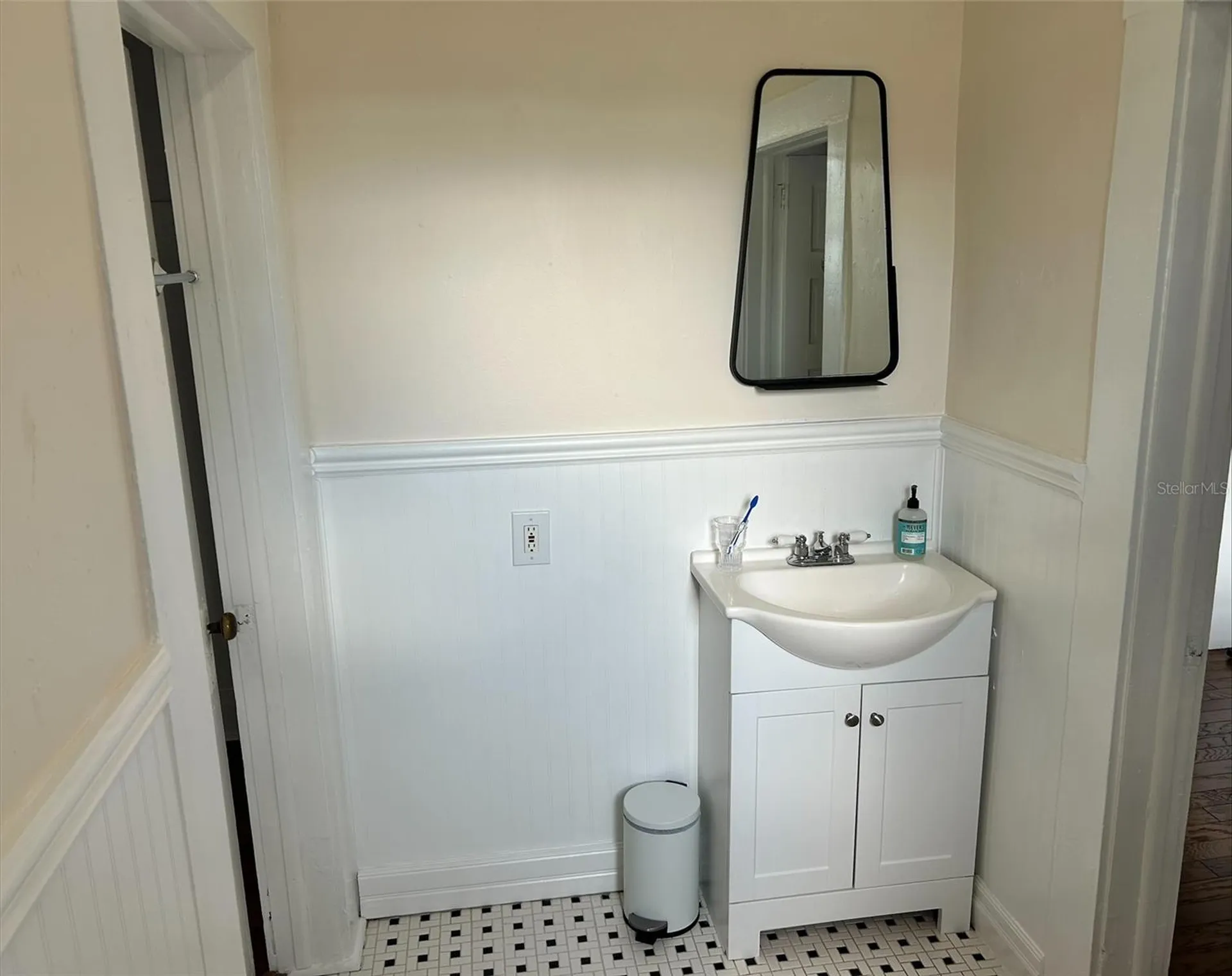 4922 N Suwanee Avenue Tampa FL 33603
