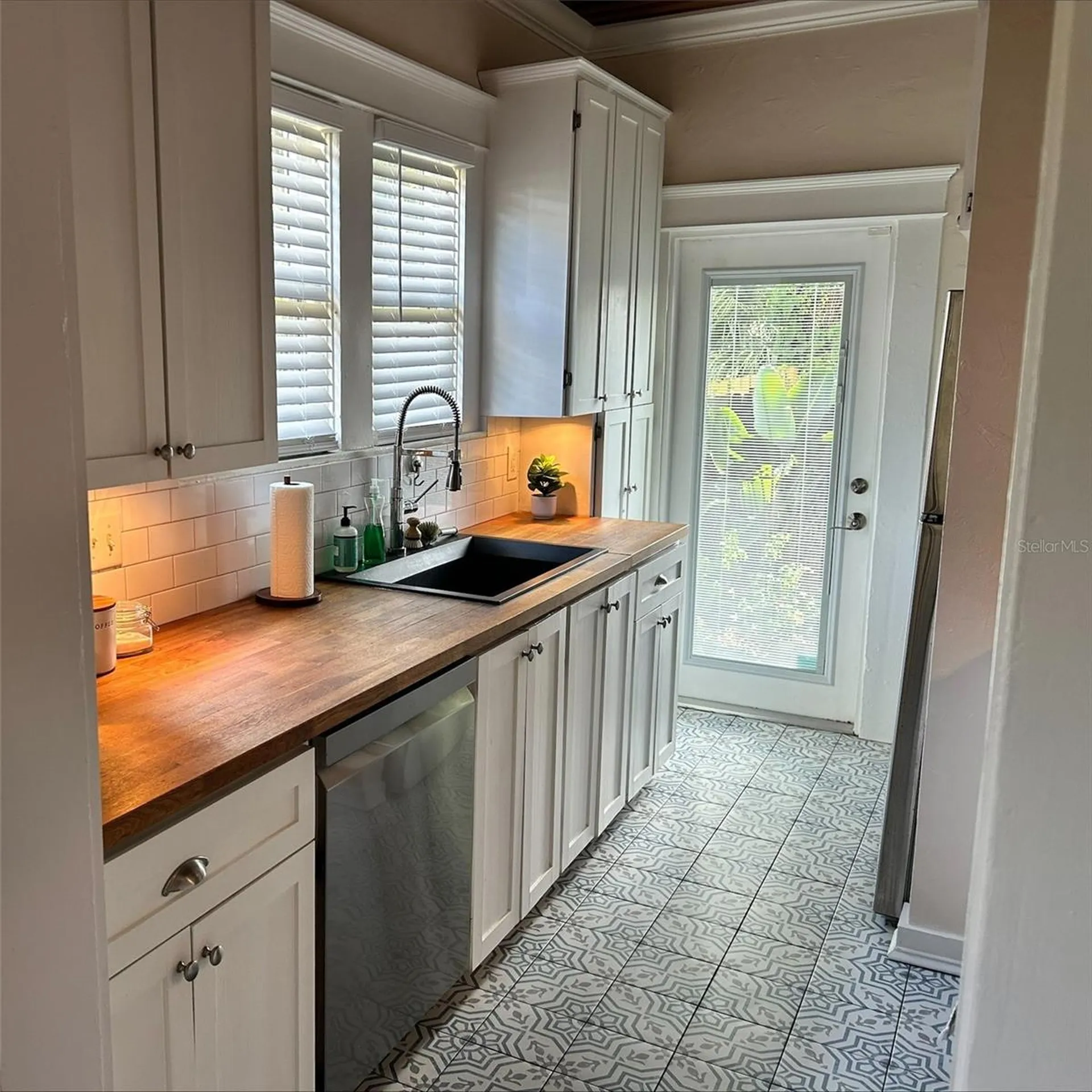4922 N Suwanee Avenue Tampa FL 33603