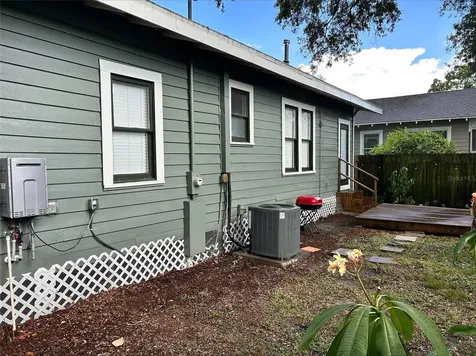 4922 N Suwanee Avenue Tampa FL 33603