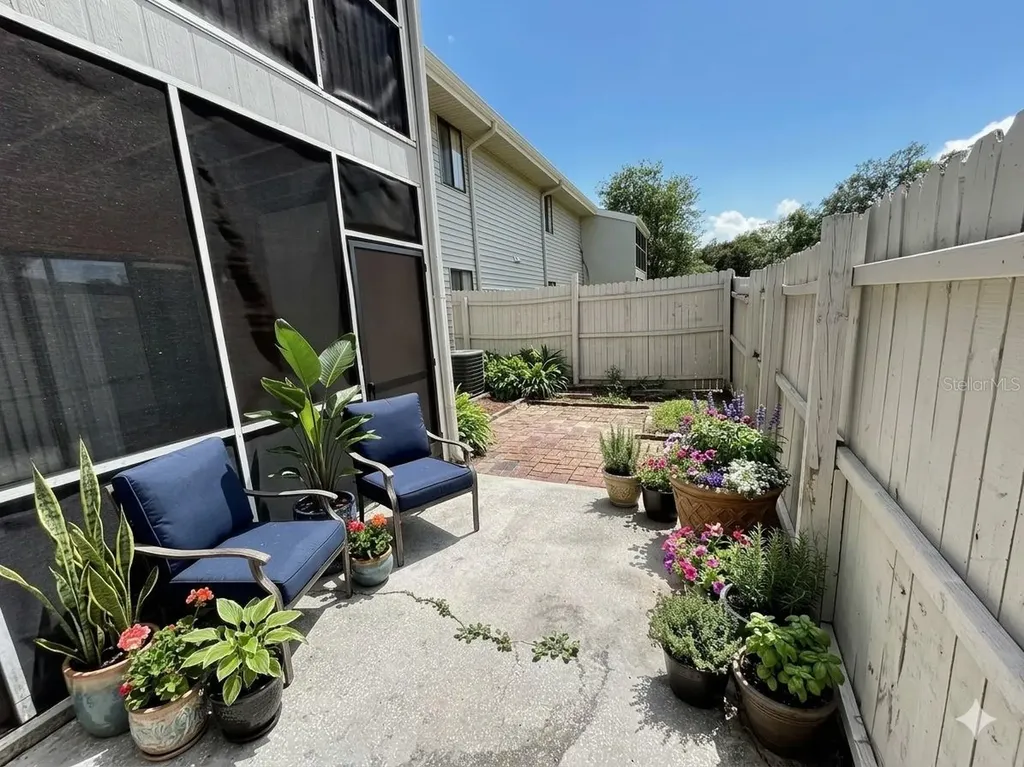 1412 Oak Place Apopka FL 32712