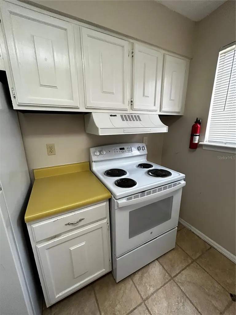 1412 Oak Place Apopka FL 32712