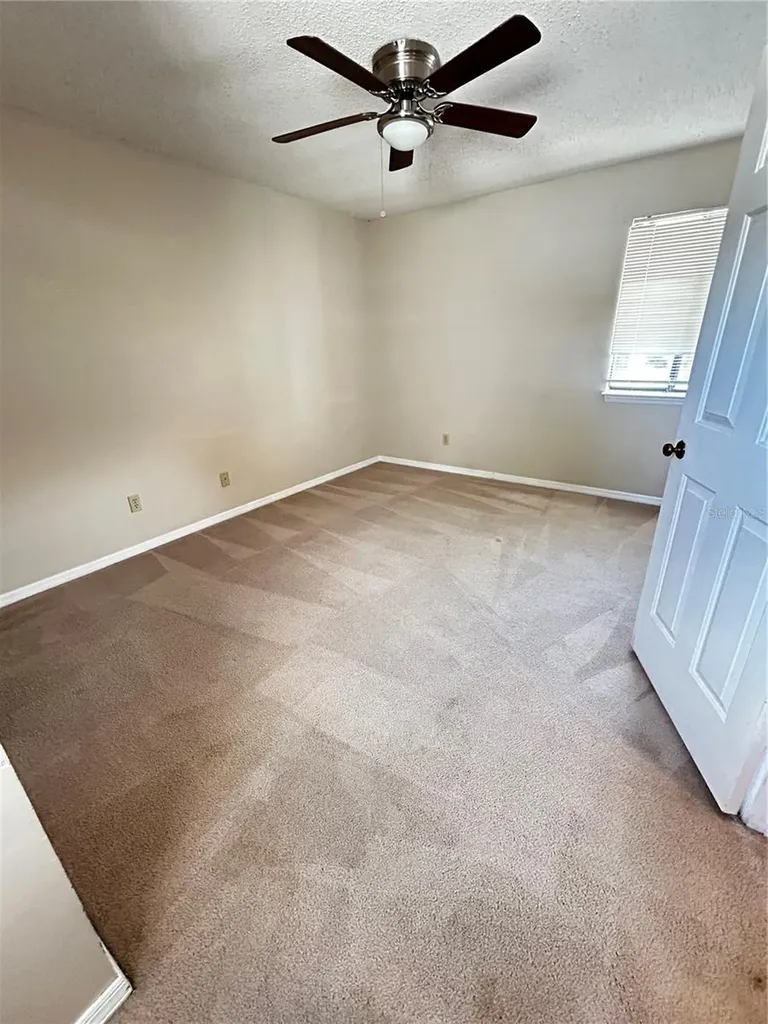 1412 Oak Place Apopka FL 32712