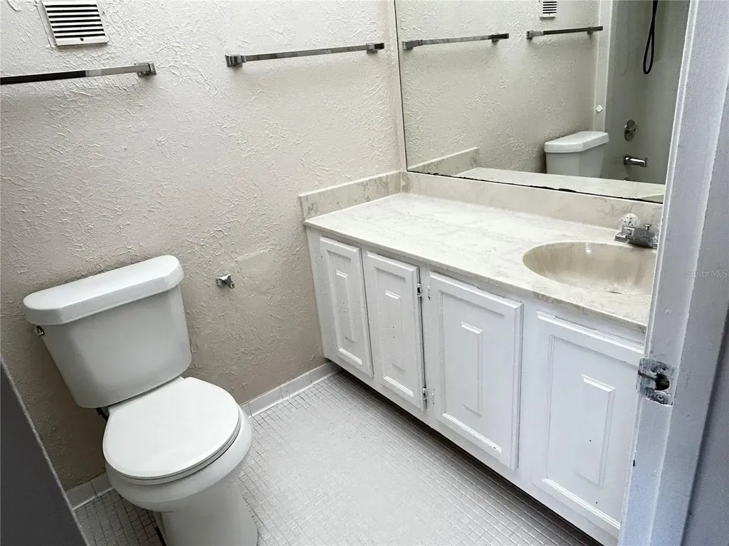 1412 Oak Place Apopka FL 32712