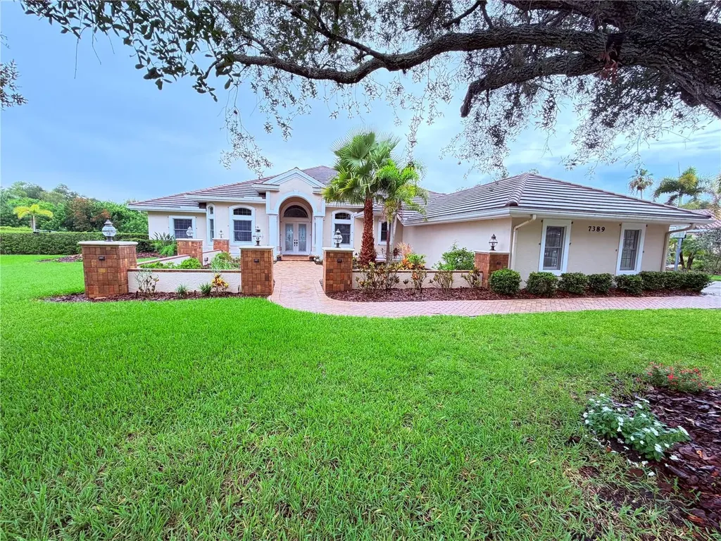 7389 S Serenoa Drive Sarasota FL 34241