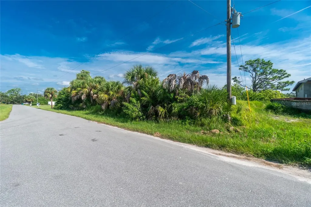 2162 Doolittle Lane Port Charlotte FL 33953
