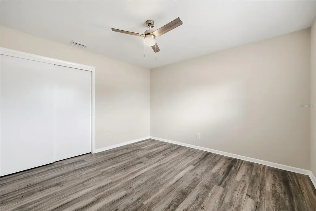 2327 W Knollwood Place Tampa FL 33604