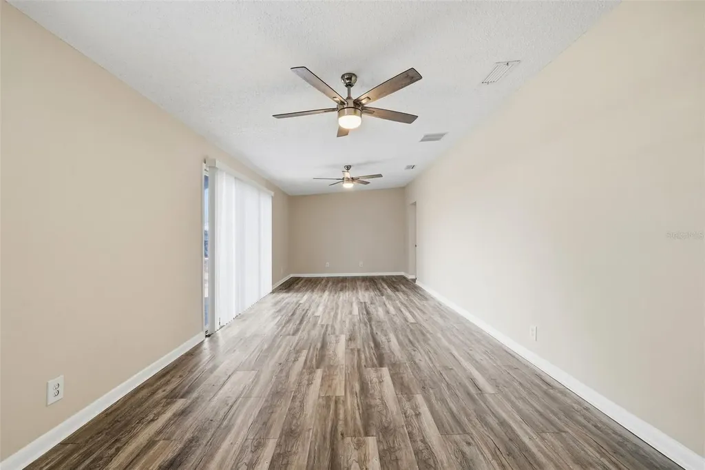 2327 W Knollwood Place Tampa FL 33604