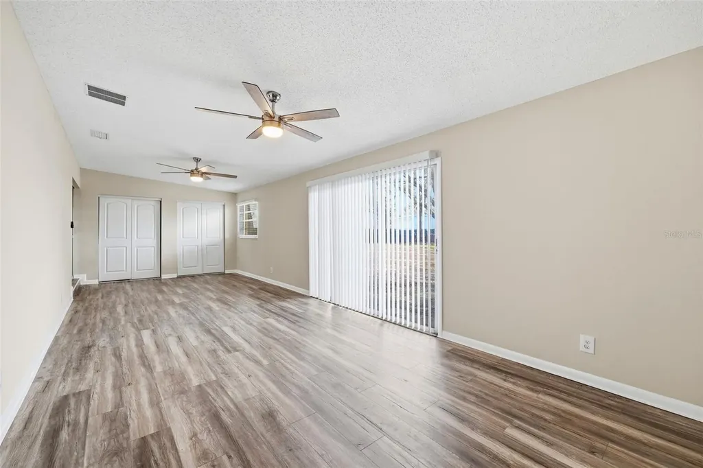 2327 W Knollwood Place Tampa FL 33604