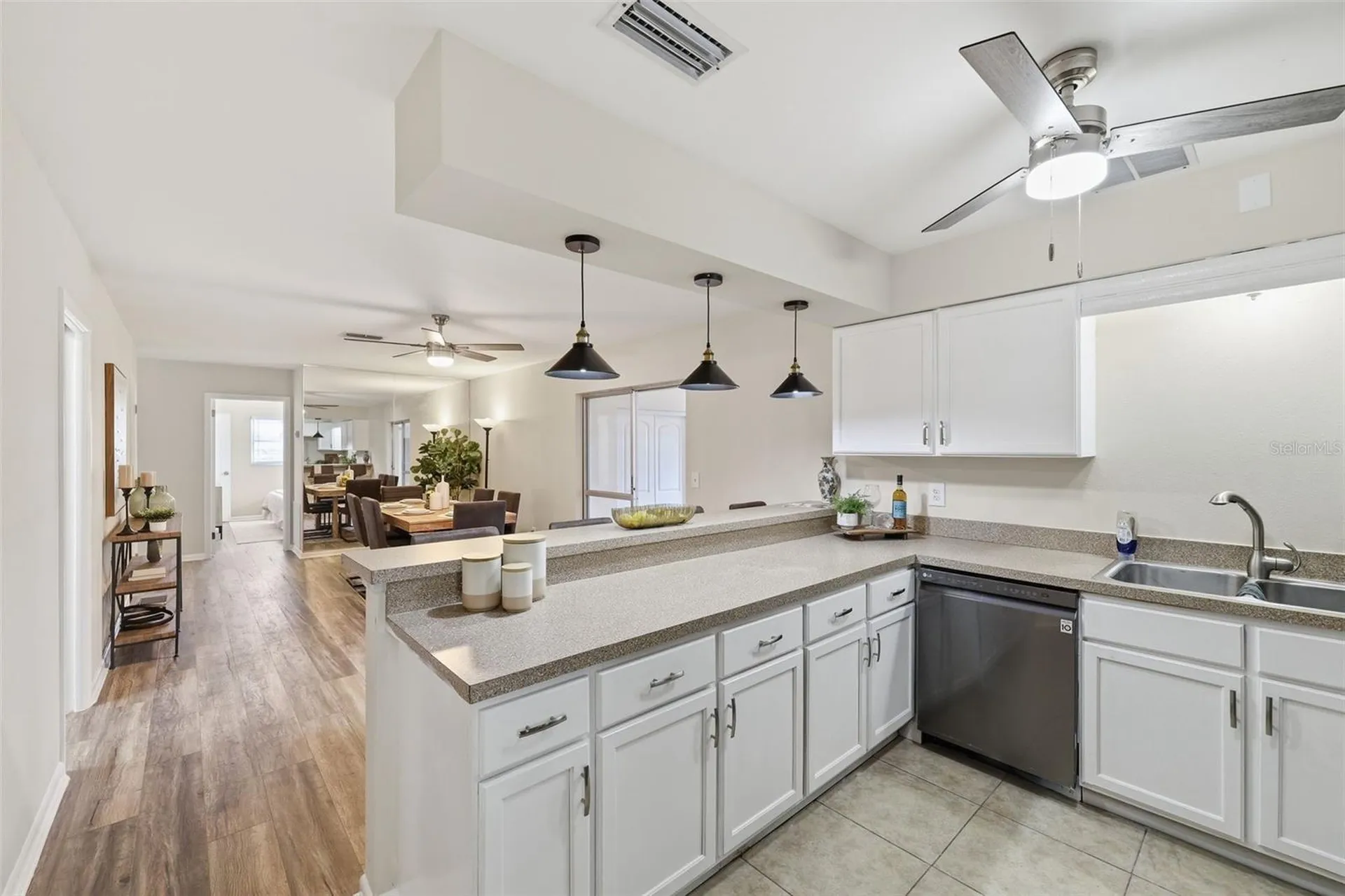 2327 W Knollwood Place Tampa FL 33604