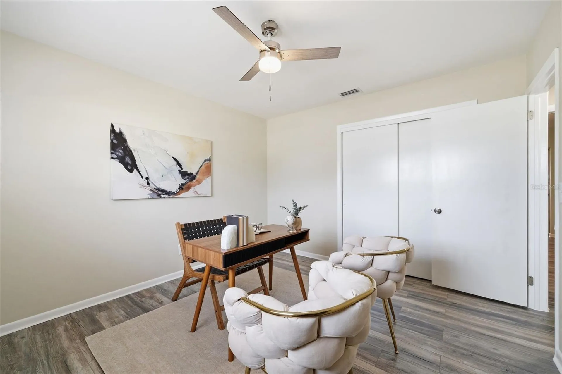 2327 W Knollwood Place Tampa FL 33604