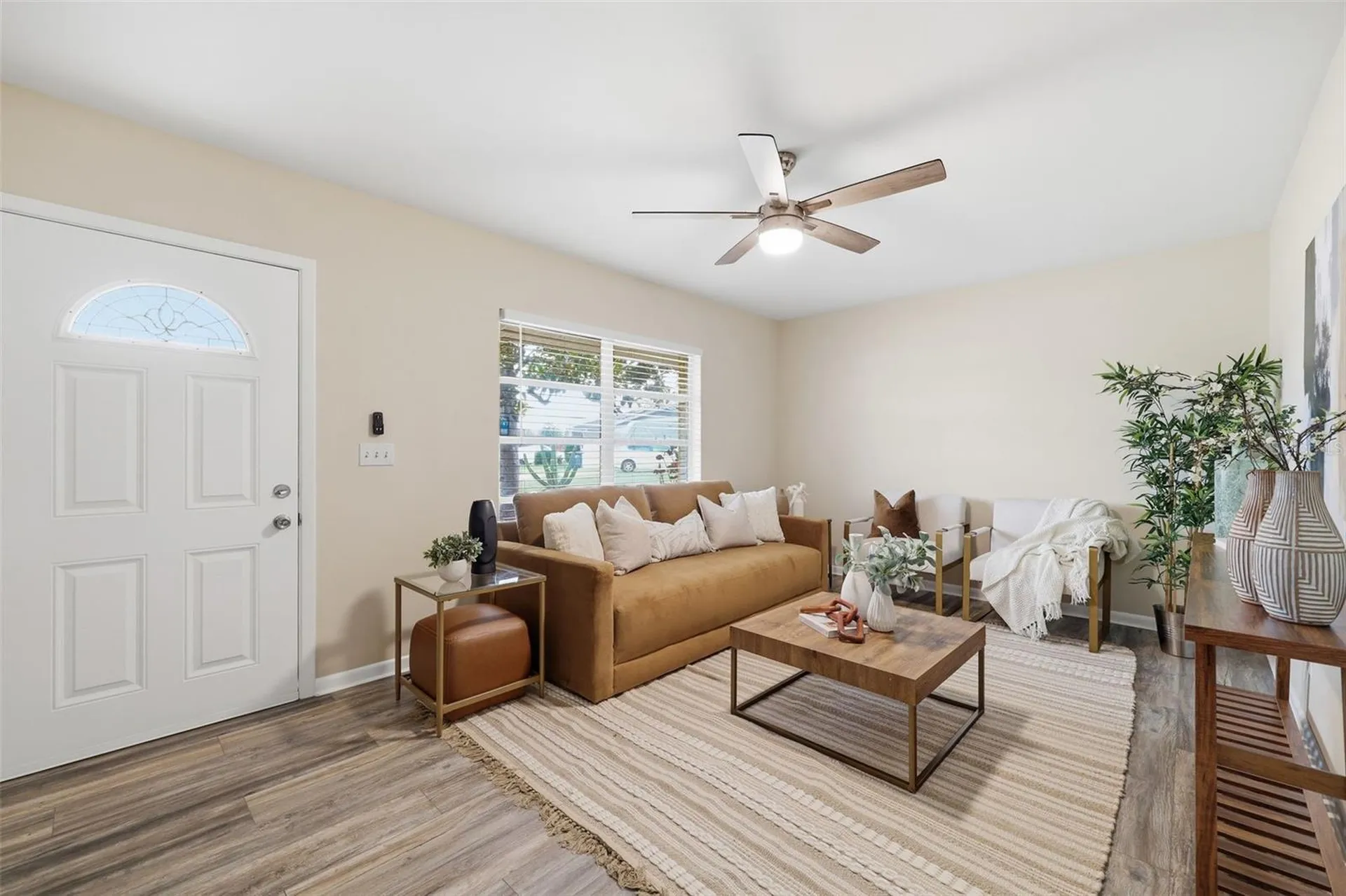 2327 W Knollwood Place Tampa FL 33604