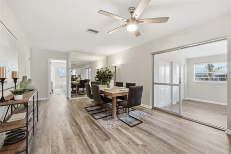 2327 W Knollwood Place Tampa FL 33604