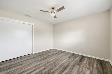2327 W Knollwood Place Tampa FL 33604