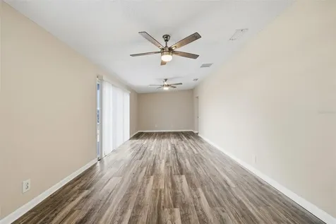 2327 W Knollwood Place Tampa FL 33604