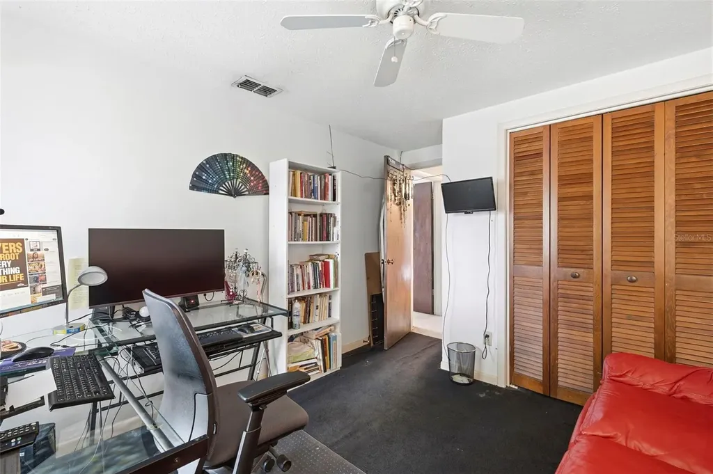 15806 Pennington Road Tampa FL 33624