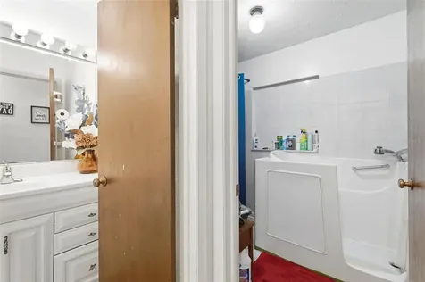 15806 Pennington Road Tampa FL 33624