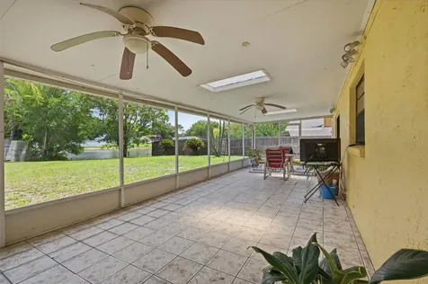 15806 Pennington Road Tampa FL 33624