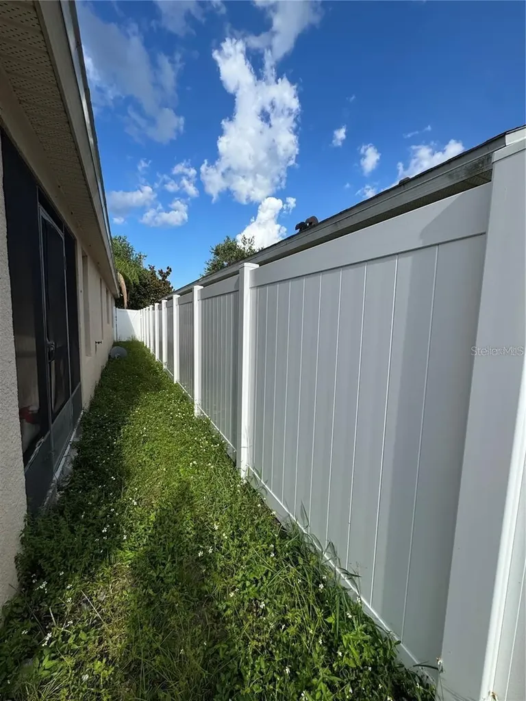 10007 Doriath Circle Orlando FL 32825