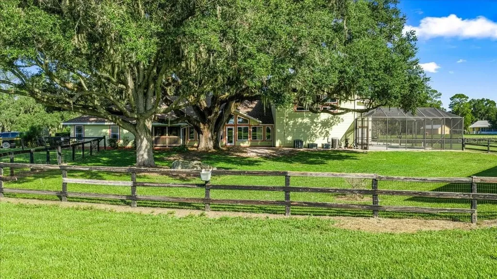 5065 NW 150th Avenue Morriston FL 32668