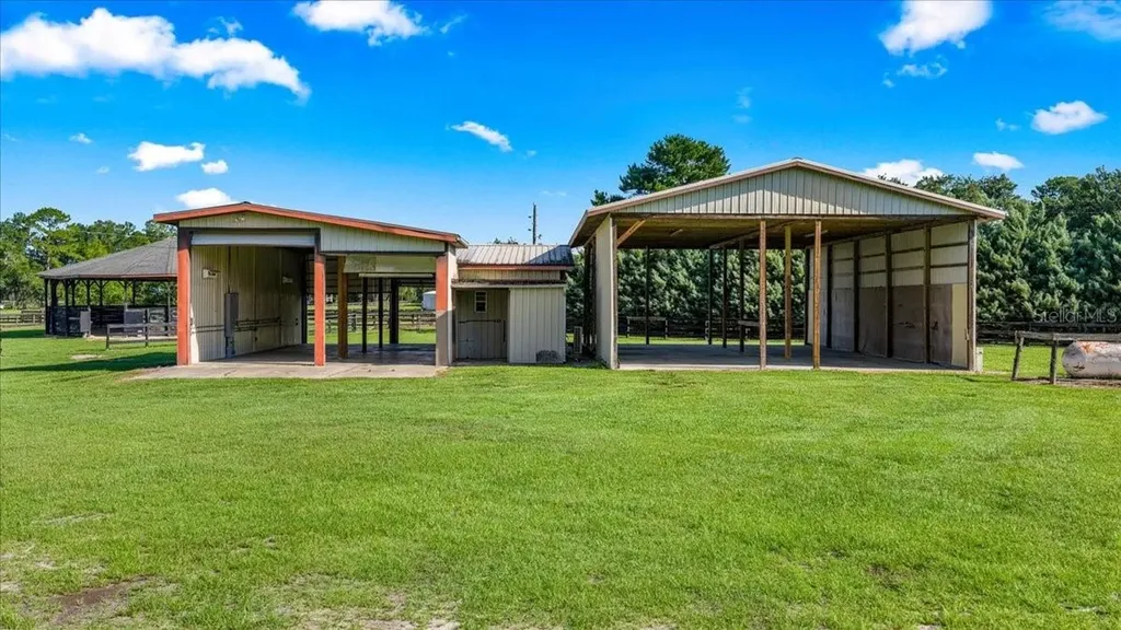 5065 NW 150th Avenue Morriston FL 32668