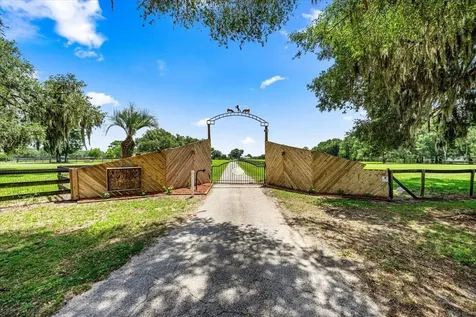 5065 NW 150th Avenue Morriston FL 32668
