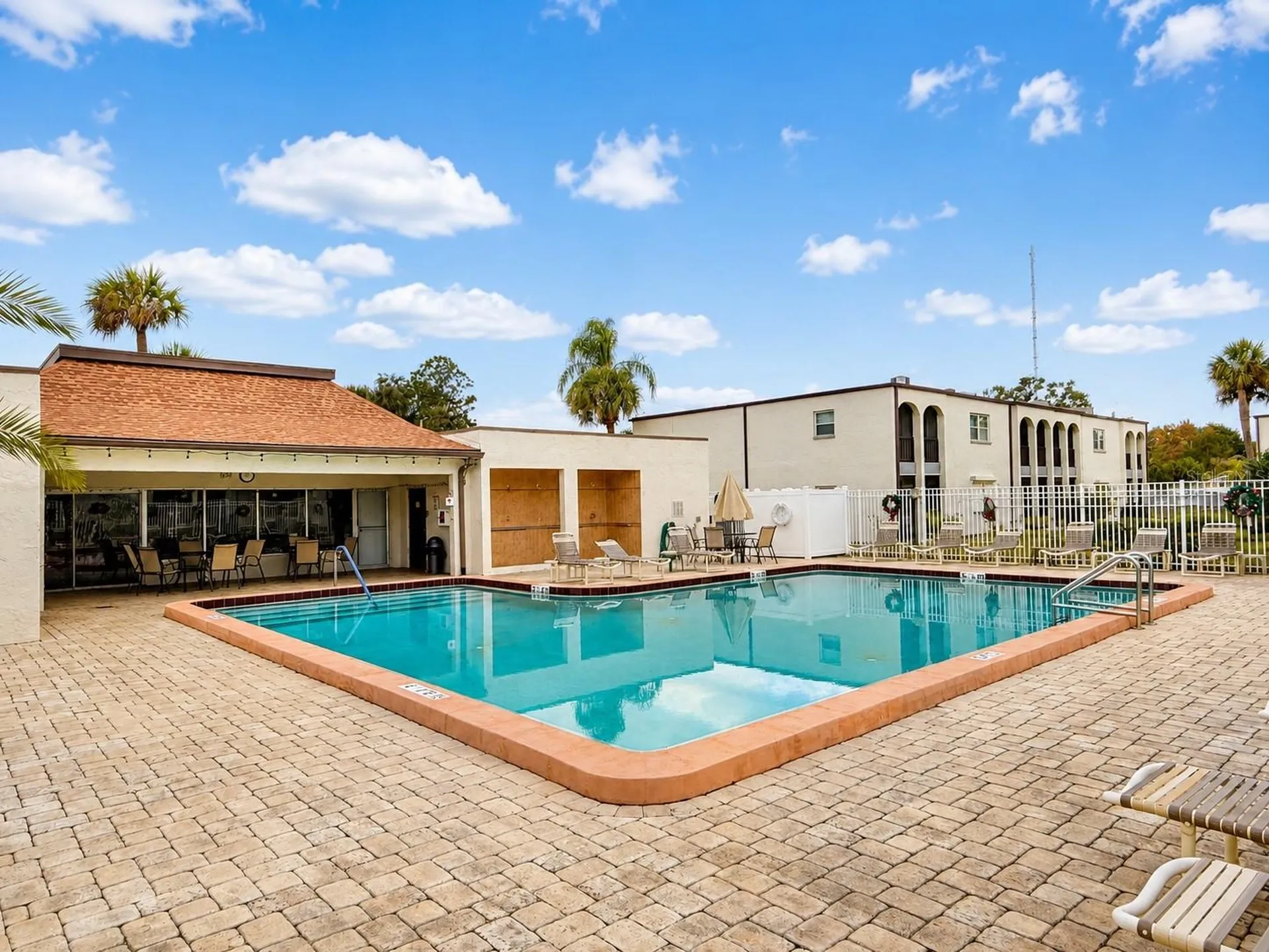 7701 Starkey Road Seminole FL 33777