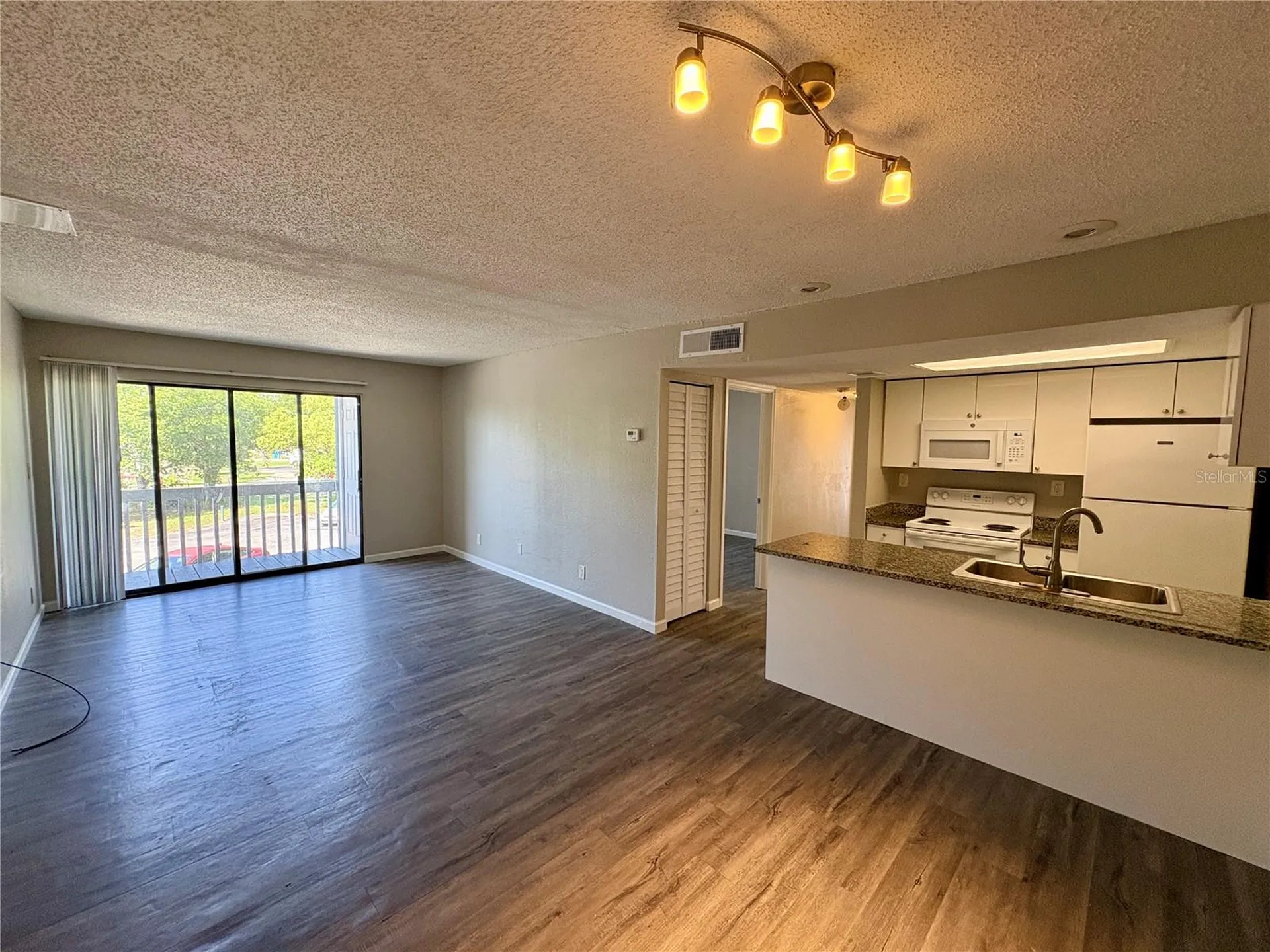 1913 5th Street W Bradenton FL 34205
