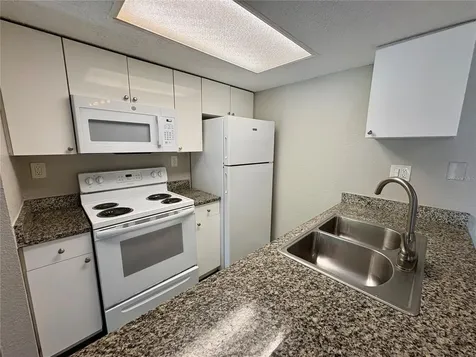 1913 5th Street W Bradenton FL 34205