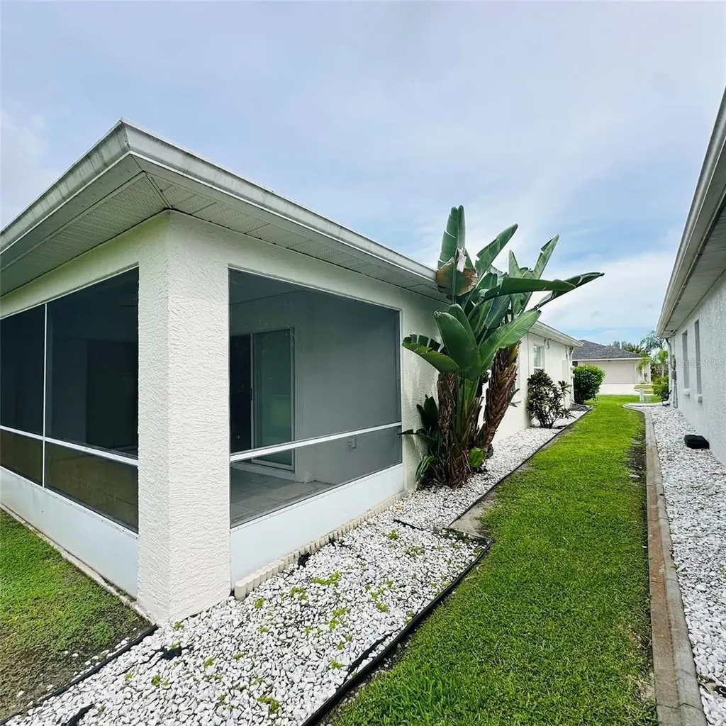 13412 SW Pembroke Circle N Lake Suzy FL 34269