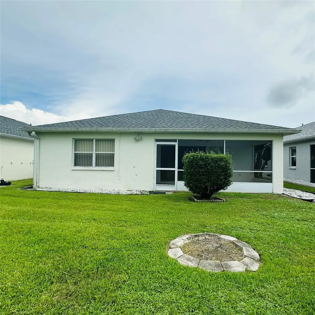 13412 SW Pembroke Circle N Lake Suzy FL 34269