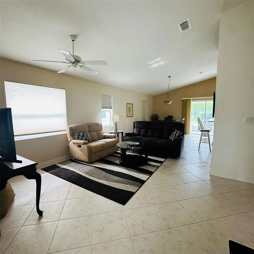 13412 SW Pembroke Circle N Lake Suzy FL 34269