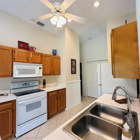13412 SW Pembroke Circle N Lake Suzy FL 34269