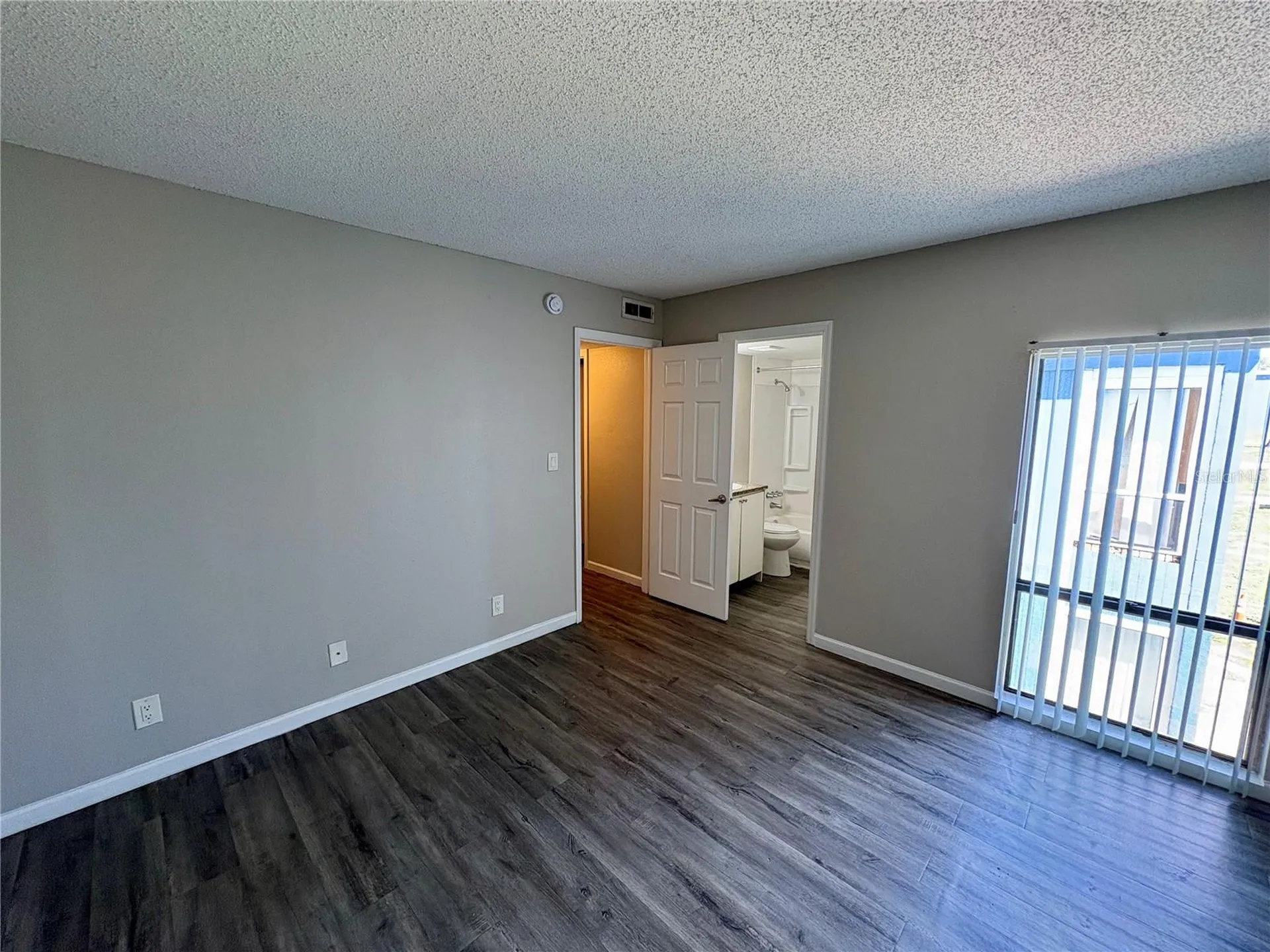 1911 5th Street W Bradenton FL 34205