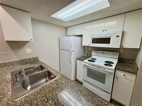 1911 5th Street W Bradenton FL 34205
