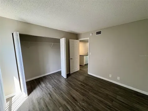 1911 5th Street W Bradenton FL 34205