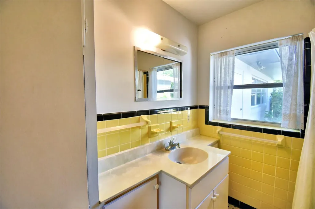 906 Avenue M SE Winter Haven FL 33880