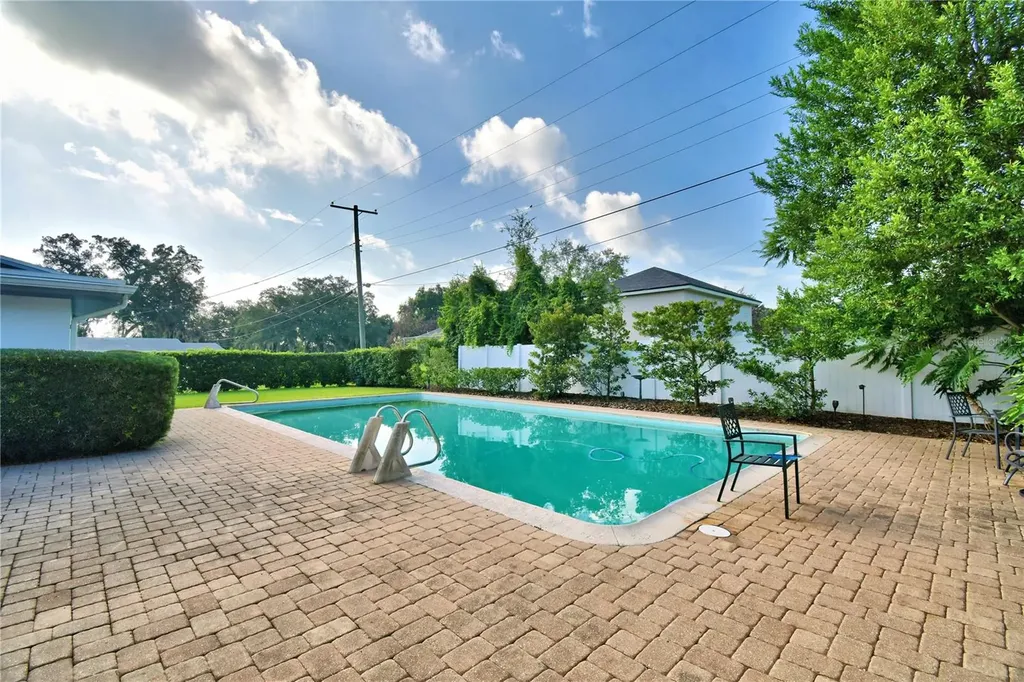 906 Avenue M SE Winter Haven FL 33880
