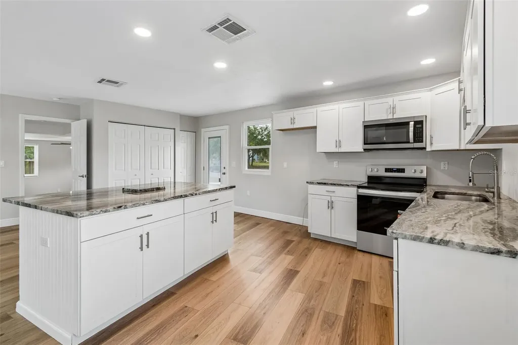 7745 Westmoreland Drive Sarasota FL 34243