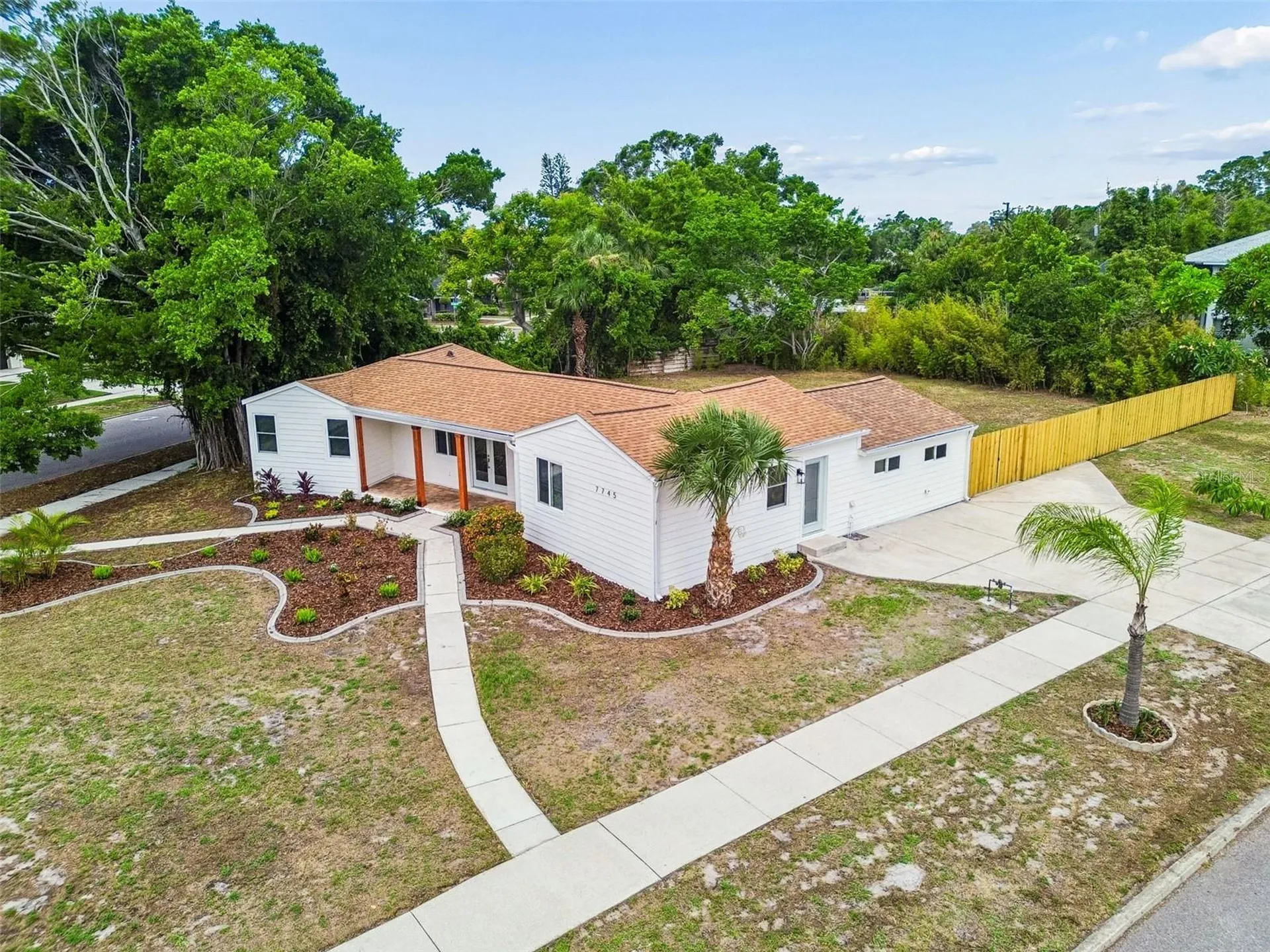 7745 Westmoreland Drive Sarasota FL 34243